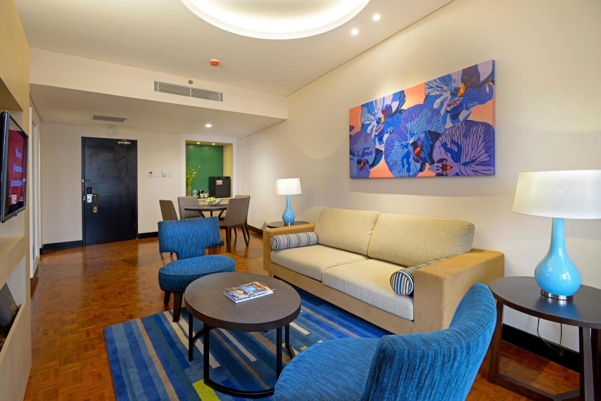 Surya Hotel & Cottages Prigen Exterior photo