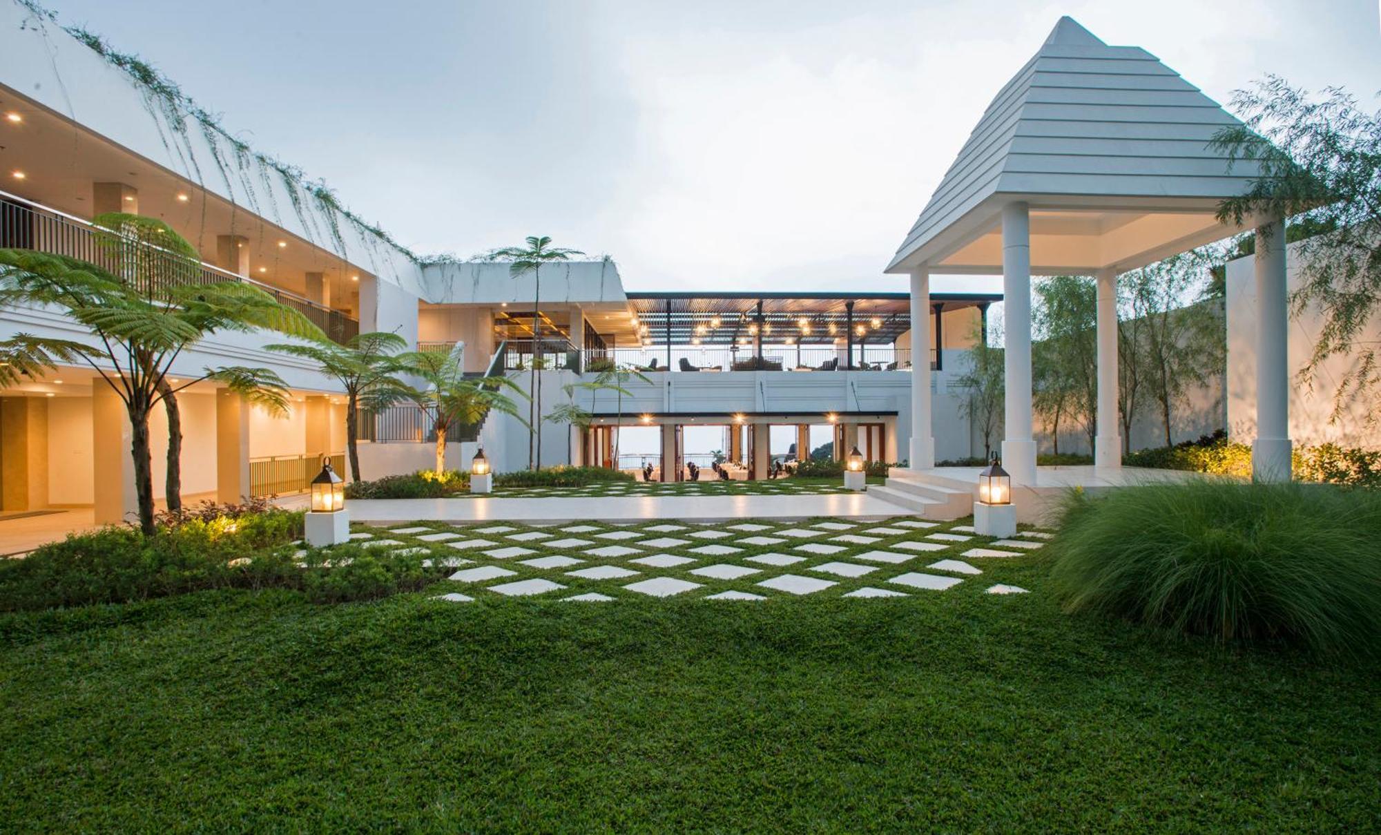 Surya Hotel & Cottages Prigen Exterior photo